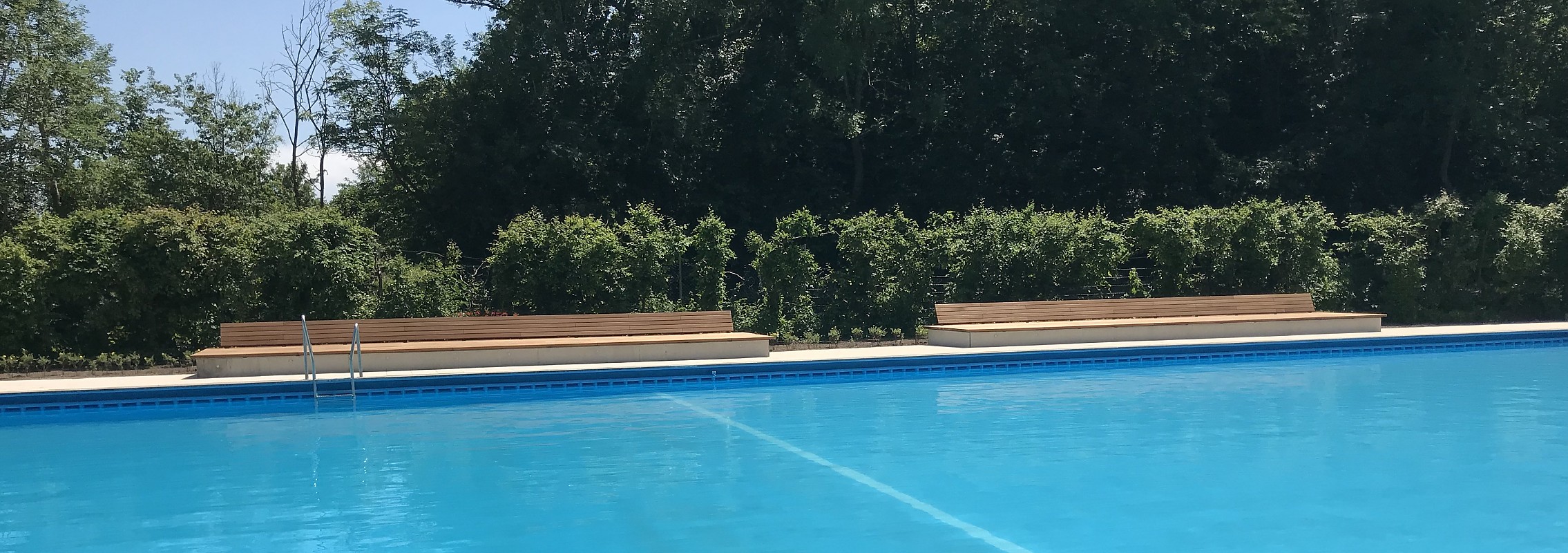 euroform w - Stadtmobiliar - Sitzbank Holz - lounger - modulare Bank - Isola