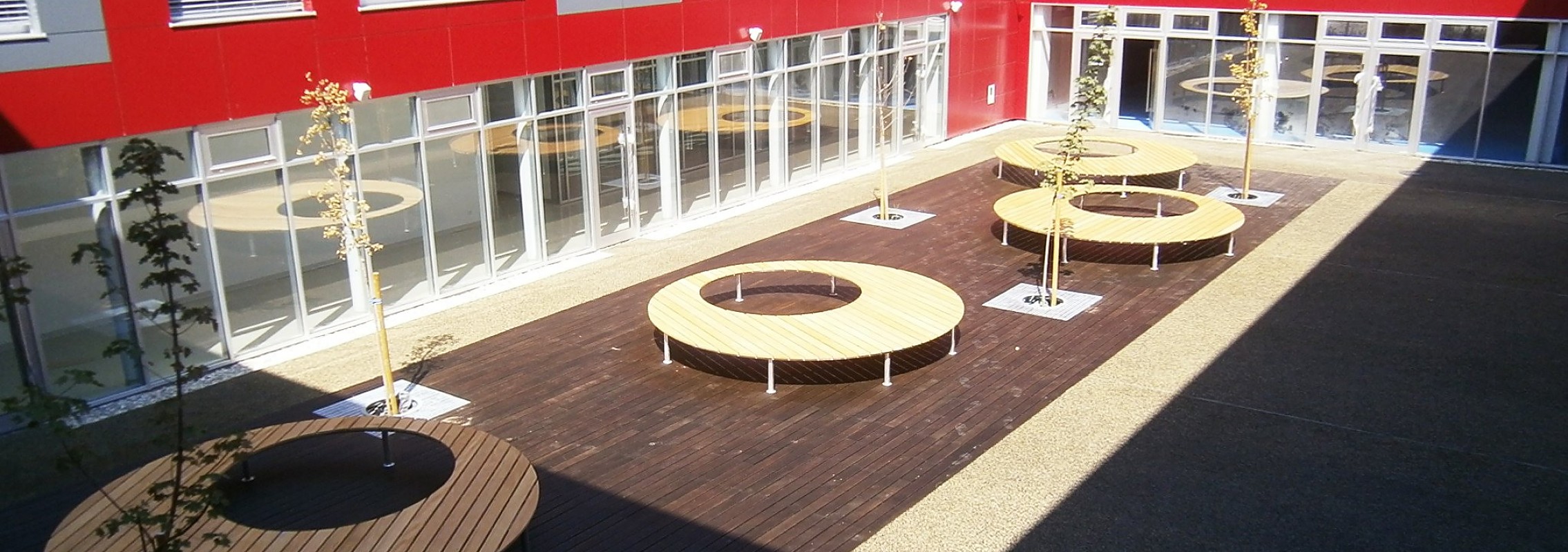euroform w - urban furniture - park bench wood - seating - modular bench - seating island